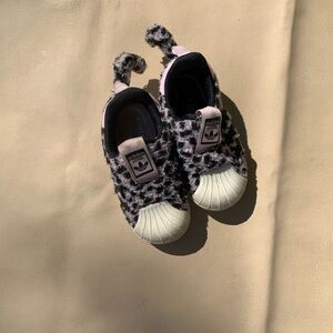Faux fur pink cheetah Adidas KIDS